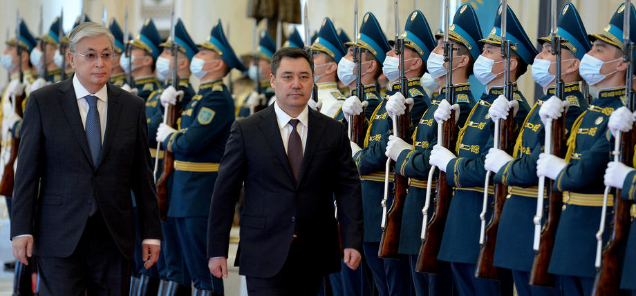 Kazakh President KasymZhomart Tokayev and Kyrgyz President Sadyr